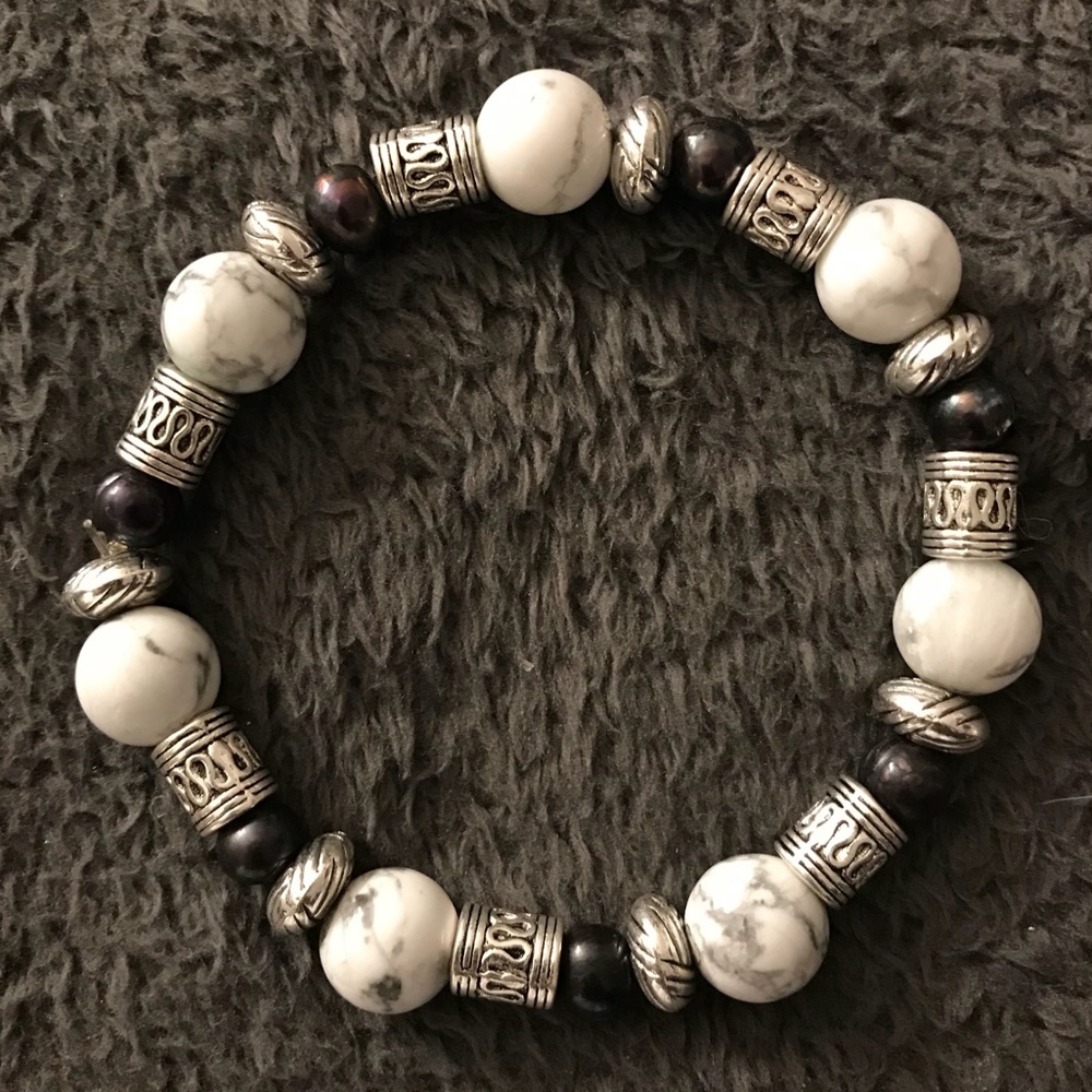 Hand made beaded bracelet